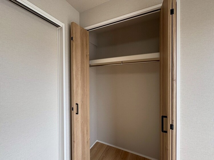 その他 収納スペースが付いていて、お部屋を広く使っていただけます。