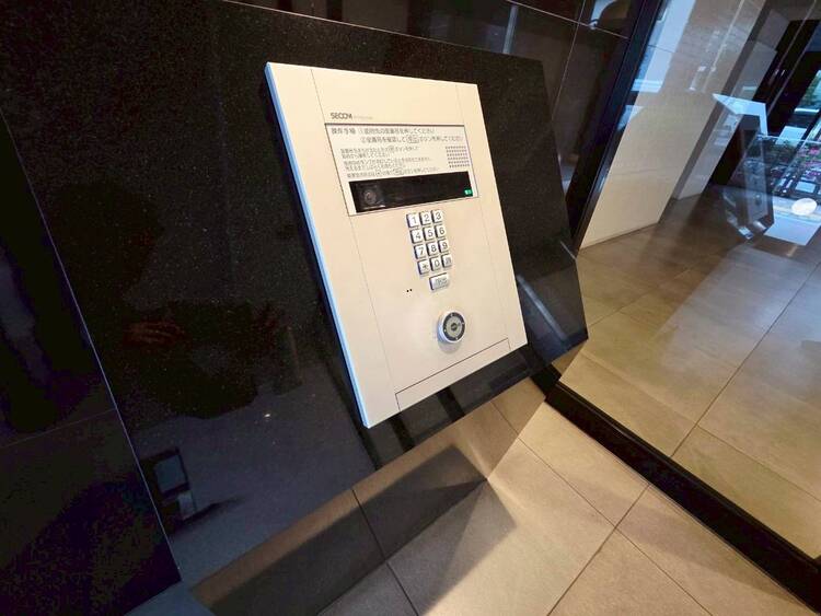 その他 誰が来てもわかる様にモニター付きインターホンを設置。