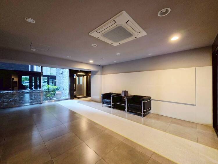 その他 館内は静寂な中が保たれており、管理が行き届いている印象を受けました。