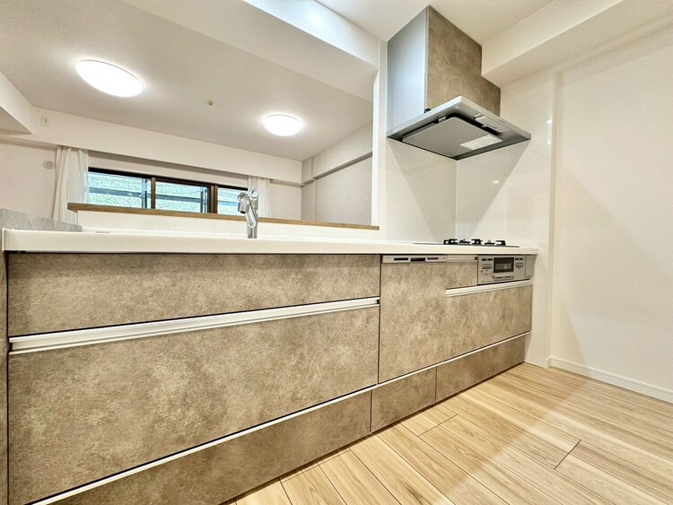 その他 開放感のあるキッチンスペース。調理をしながら、会話も弾みそうですね。