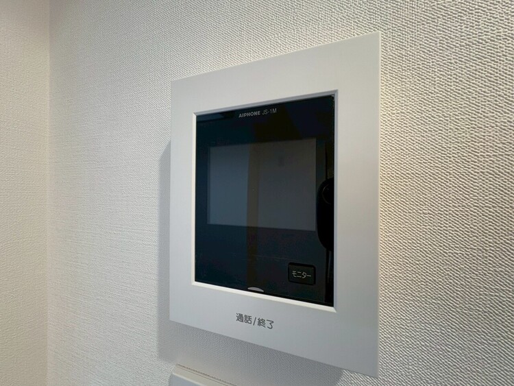 その他 誰が来てもわかる様にモニター付きインターホンを設置。