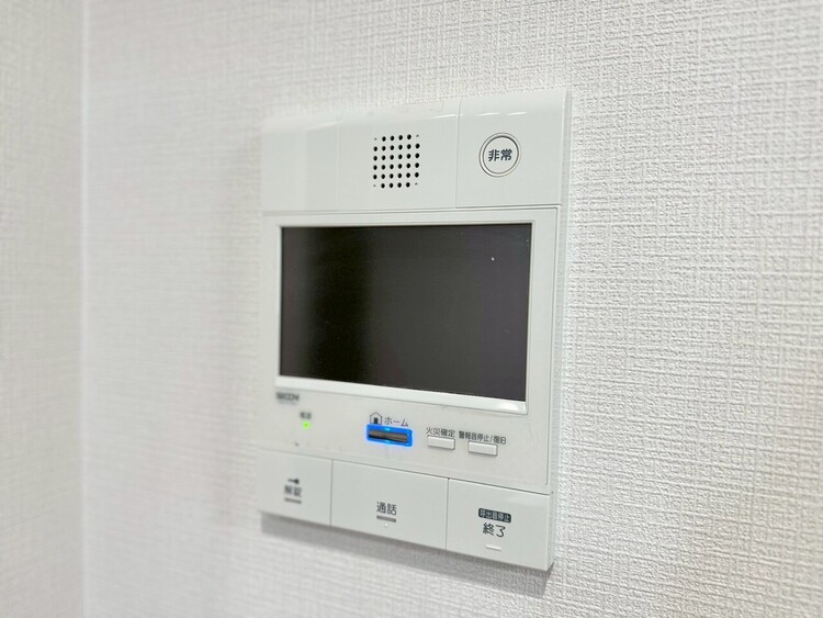 その他 誰が来てもわかる様にモニター付きインターホンを設置。