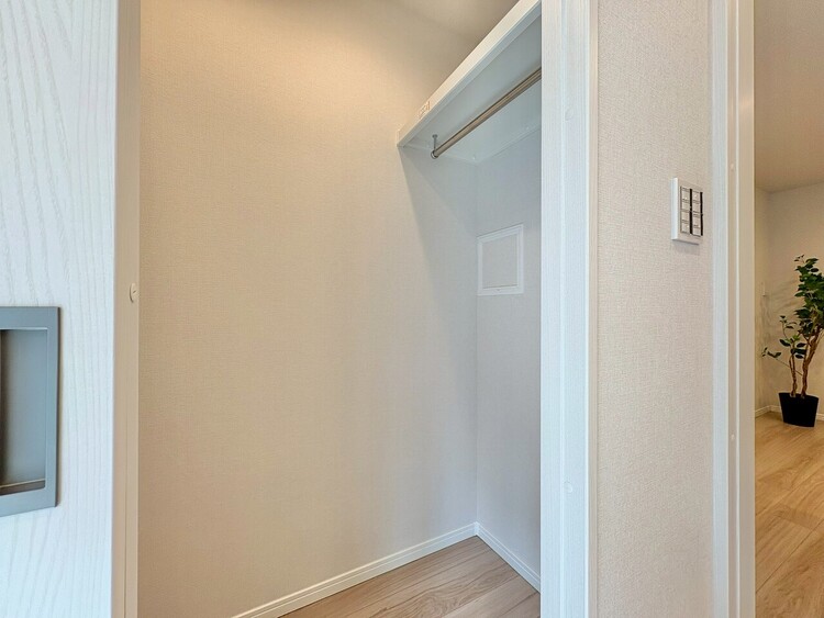 その他 収納スペースが付いていて、お部屋を広く使っていただけます。