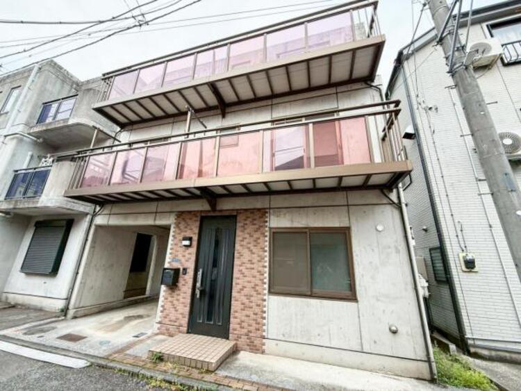 外観 月日が経つ事で「近くにあるもの」から「家の財産」となります。生活の本拠地となり新しい生活の始まり！！家族の笑顔溢れるお家は帰るのが楽しみになりそうですね。そんな未来を描く生活はこの物件から始まります！ 