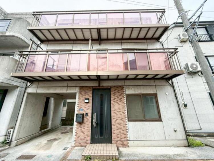 外観 陽射しと心地よい風が自慢の立地！新鮮な空気と光が広がる空間！生活を豊かにする大切なファクターです！　快適な住居がもたらす洗練された充足は生活に満足をあたえ、本当の豊かさを感じることができるでしょう！ 