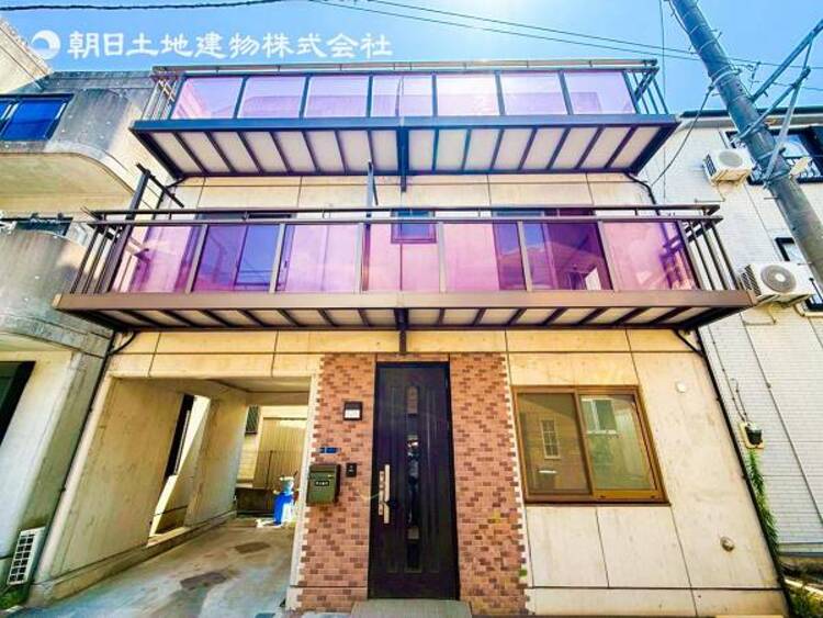 外観 閑静な住宅地の立地の為、気持ちよく過ごすことが出来そうです！やさしい陽とやわらかな風が生活を彩ります　ゆとりがあり、心地よく落ち着いて過ごせる日常は次世代にもつなげていきたい大切な資産です！