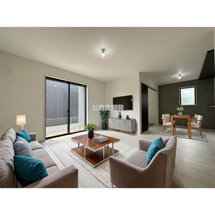 居間 LDK　配置してある家具や小物はCGによるイメージです