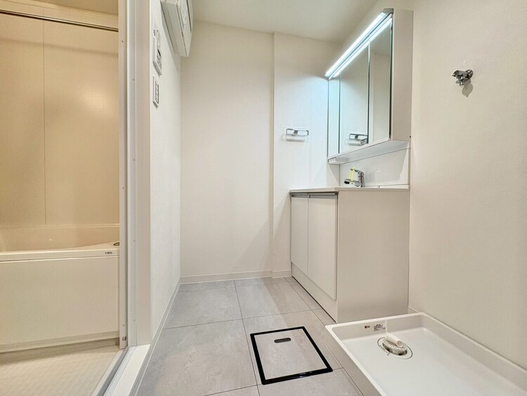 洗面 清潔感と心地よさを重視した、上質感漂うパウダールーム。