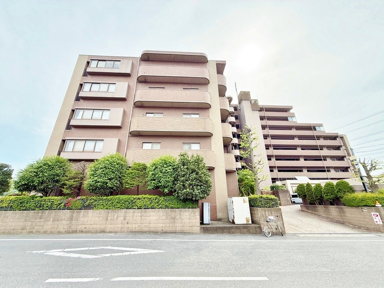 外観 資料には掲載していない情報が、現地にはたくさんあります。是非一度、現地をご確認ください。