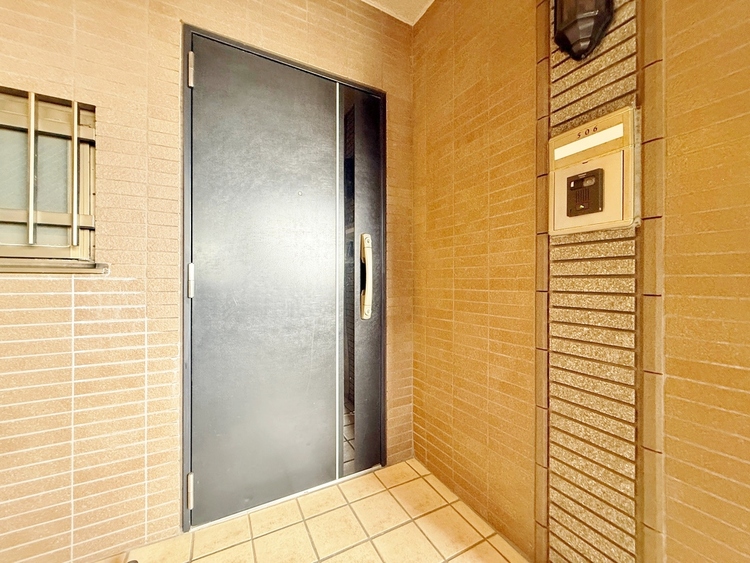 玄関 玄関を開ければ、そこは安らぎのご自宅。