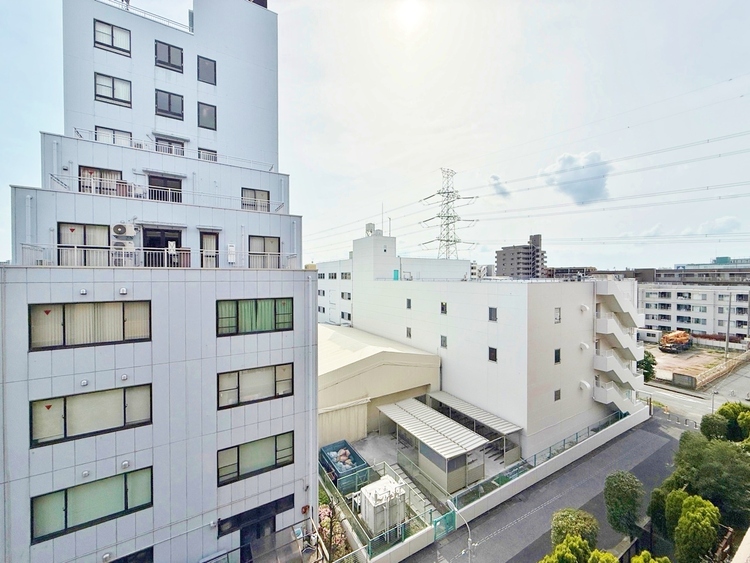 バルコニー 頬をなでる、優しい風を感じることが出来ます。