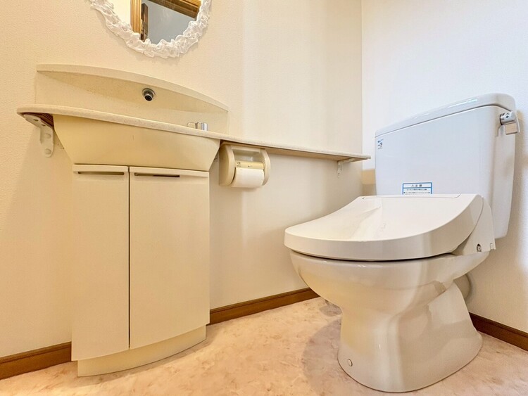 トイレ 暮らしの中のさりげないひとときの快適さにも、こだわりを、持って設備を配しております。