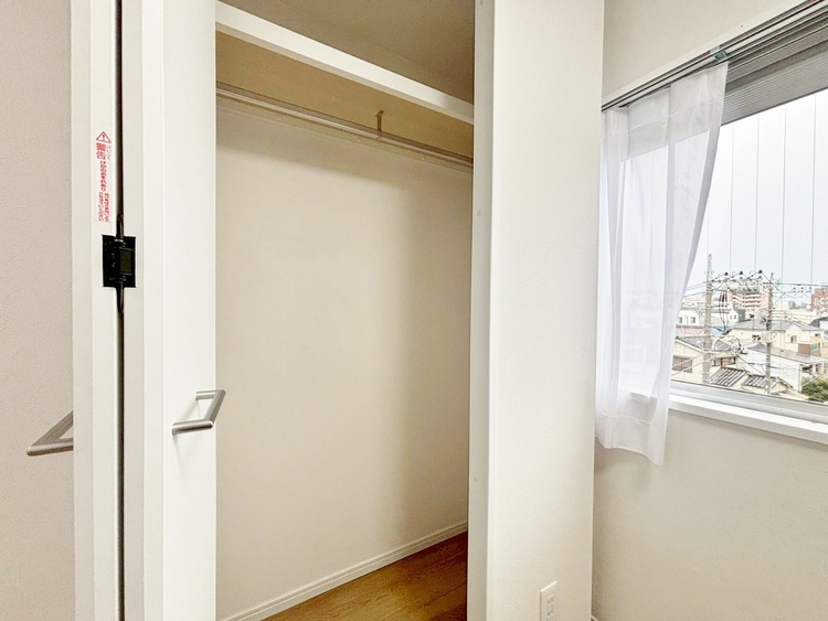 収納 居室にはクローゼットがあり、荷物もスッキリ収納して快適にお過ごしいただけます。