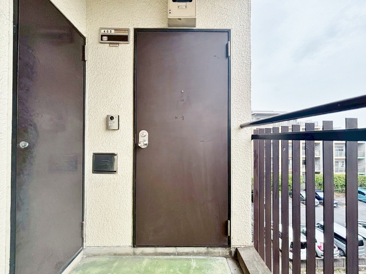 玄関 玄関を開ければ、そこは安らぎのご自宅。