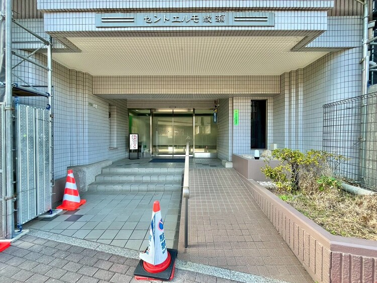 エントランス 外と内をつなぐエントランスは、まさに顔となる場所。