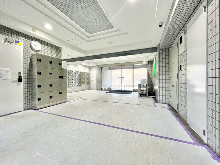 エントランス エントランス内部は、管理が行き届き清潔な共有スペースとなっています。