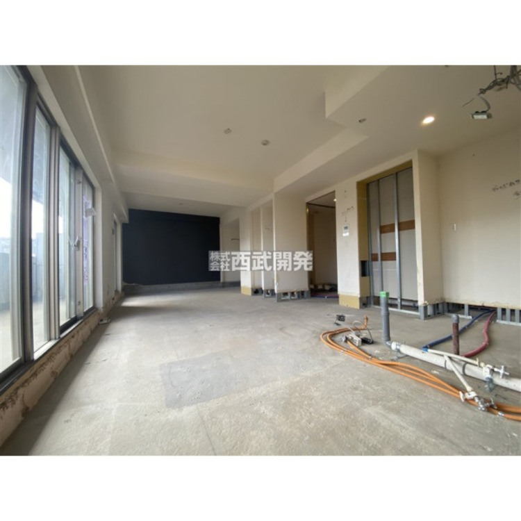 内装 リフォーム中