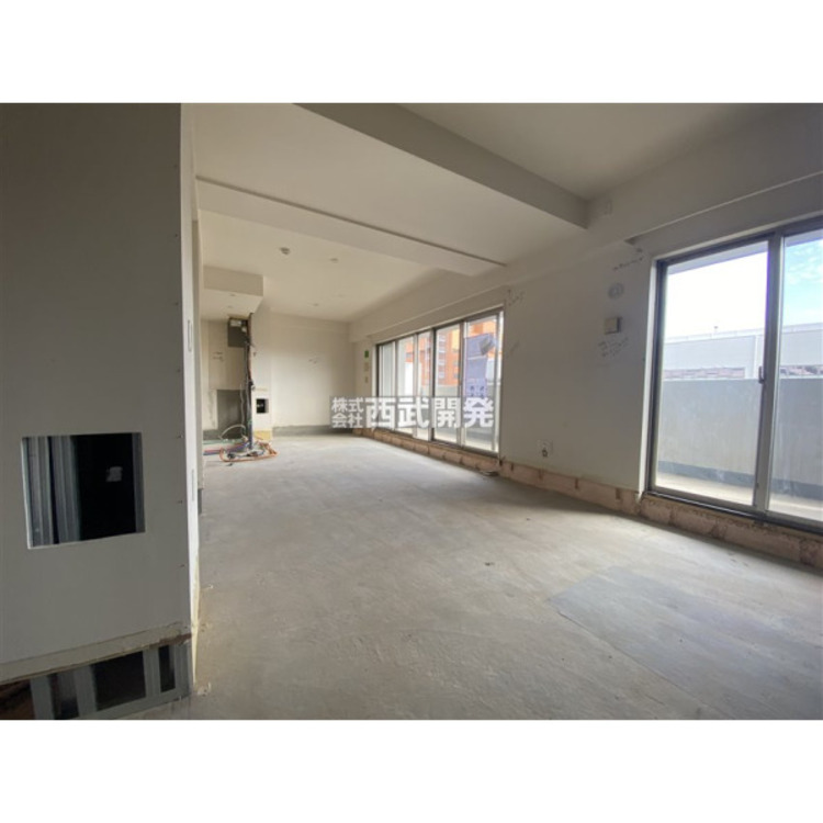 内装 リフォーム中