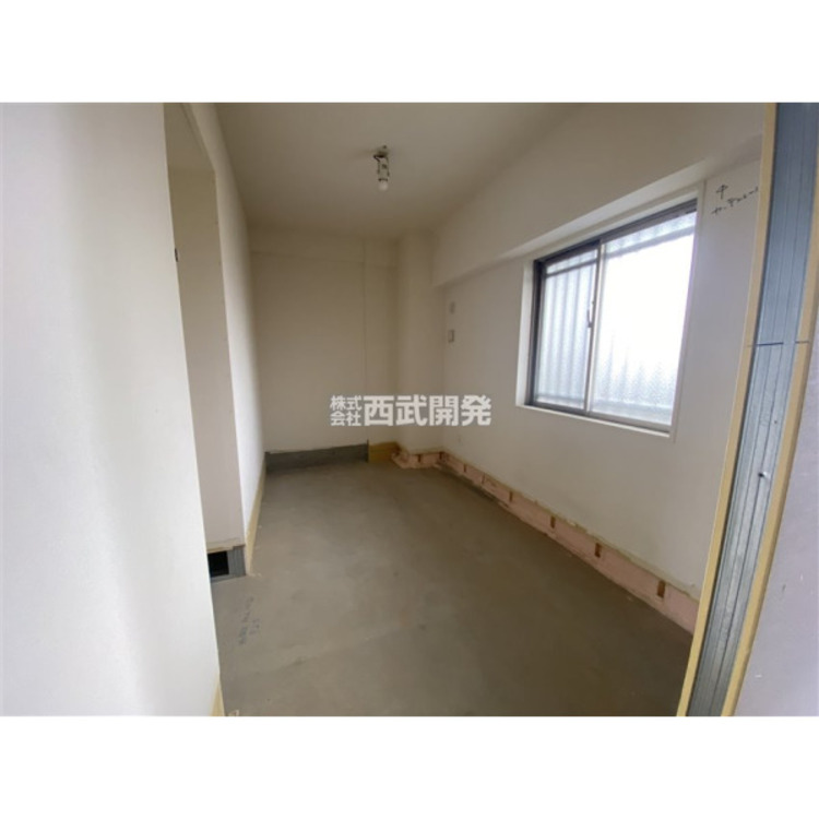 内装 リフォーム中