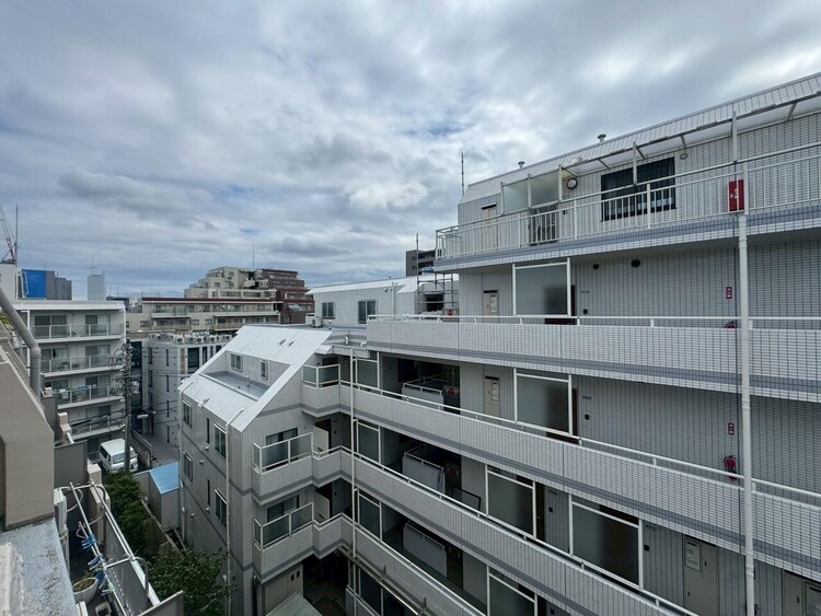 その他 眺望や窓からの景色が良いと、家で過ごす時間も快適です。