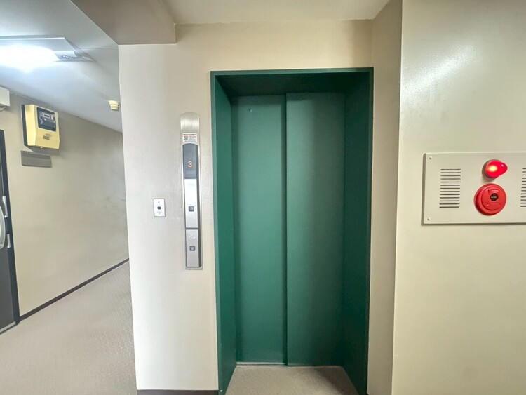 その他 エレベーター完備のため荷物が多くなっても安心。