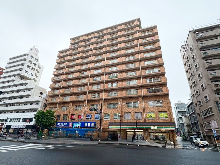 その他 飽きのこないシンプルモダンな外観です。