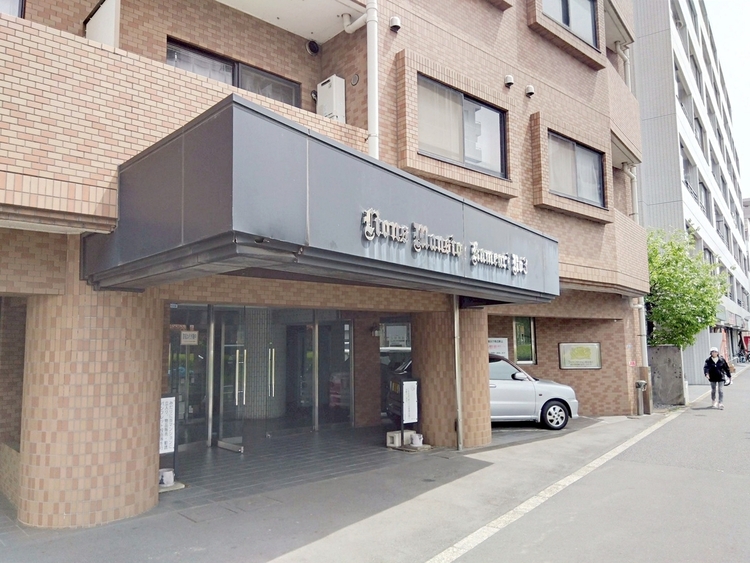 その他 上質感漂う玄関アプローチです。