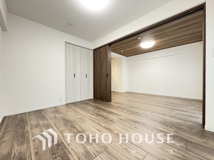 内装 シンプルですっきりとした室内は飽きのこない居心地の良い雰囲気です