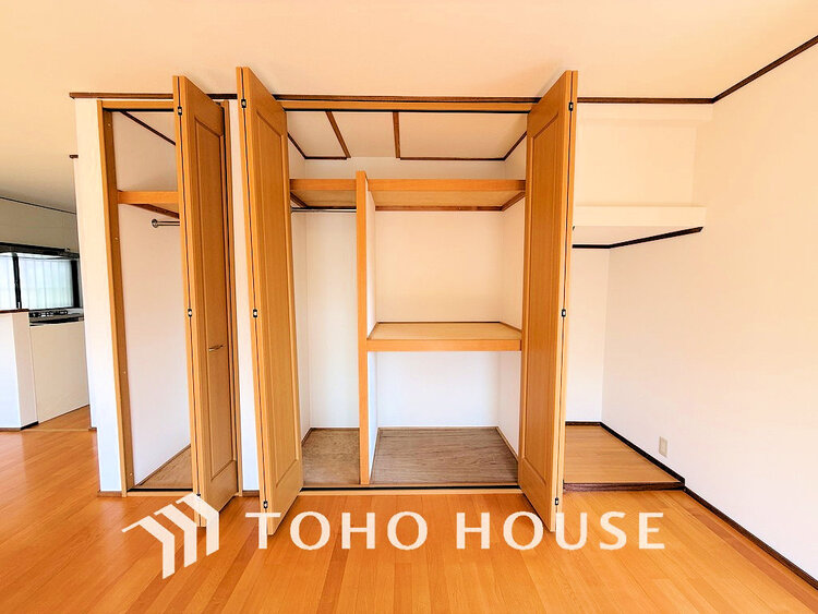 収納 リビング　収納