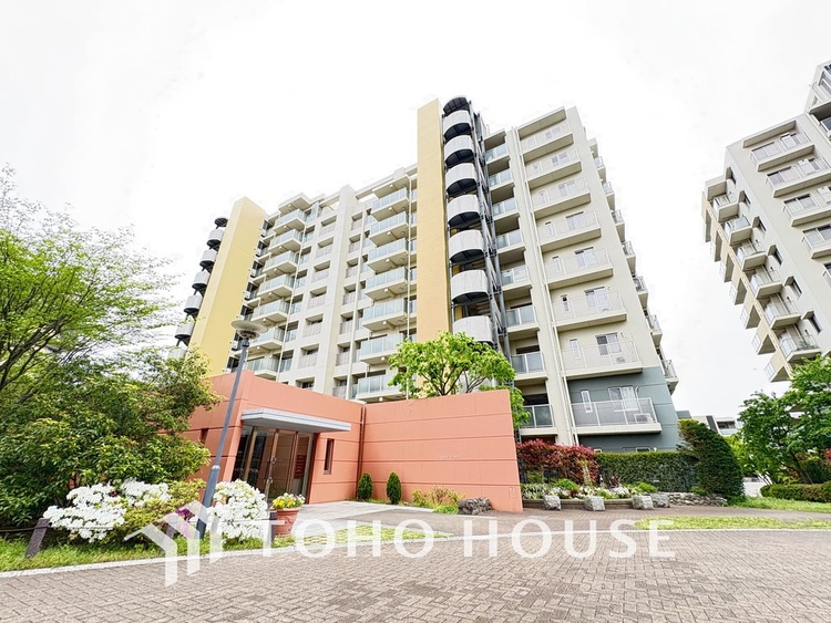 外観 〜8階角部屋につき陽当たり・眺望良好〜大切なペットとの生活〜100平米超の4LDK住戸〜