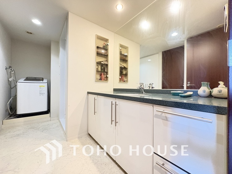 洗面 清潔感のある洗面室