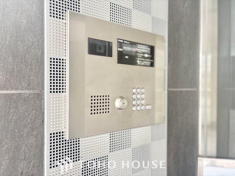 その他 ◆オートロック◆自室の鍵だけではなく、建物内に共用玄関のドアがあり、施錠されているという点がポイント。正しく施錠されていれば居住者以外の侵入を拒むことができます。