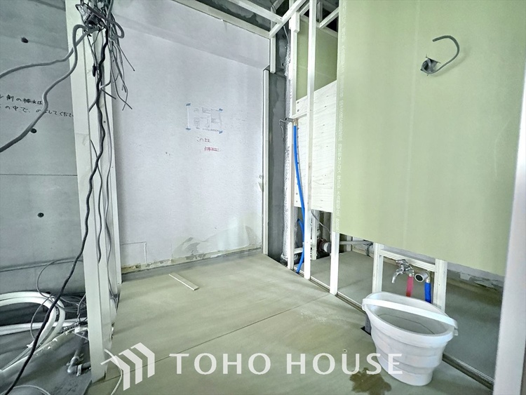 内装 【改装中】好みの空間で読書をしたり、音楽を聞いたりと一人の時間も充実したものにできます。