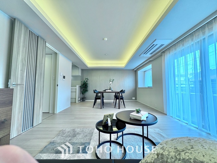 内装 「想像していた以上に広い」が写真を撮っているときの感想です。家事動線に配慮したプランによりご家族がくつろげる明るく広い空間が確保できました。