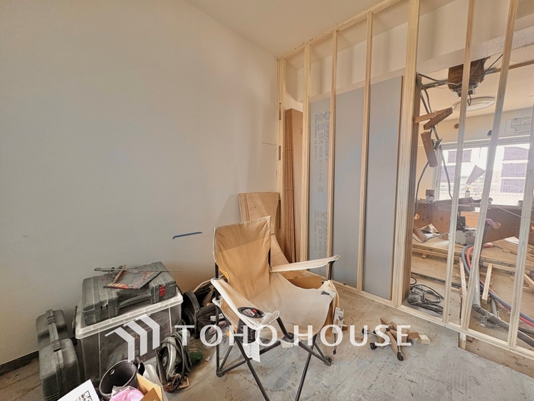 内装 【改装中】風の通り道。舞い込んでくる風が優しく躍り、室内に爽やかな空気を運んでくる。