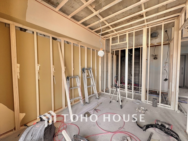 内装 【改装中】◆瀟洒な空間◆落ち着きのある彩が見事に調和させた瀟洒な空間を演出。ここに集まる家族の会話と笑顔が絶え間なく続く幸せな空間。