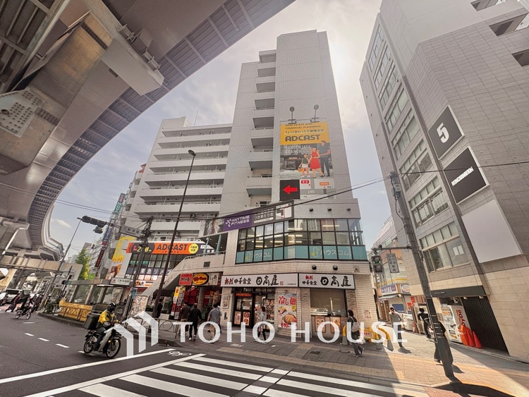 外観 漂う上質な空気感、マンションに入れば「おかえりなさい」と笑顔で迎えてくれるエントランス。最良の心配りを感じるマンションでした。