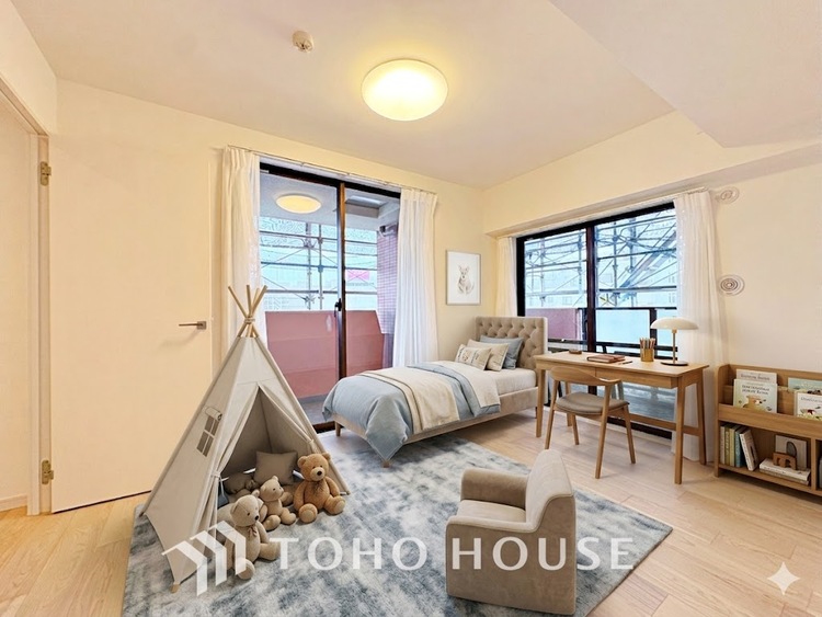 内装 ＊配置してある家具や小物はCGによるイメージ画像です。風の通り道。舞い込んでくる風が優しく躍り、室内に爽やかな空気を運んでくる。そこに季節の息吹を感じて、いまがどんな季節なのかを実感する。