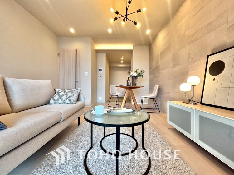 内装 「想像していた以上に広い」が写真を撮っているときの感想です。家事動線に配慮したプランによりご家族がくつろげる明るく広い空間が確保できました。