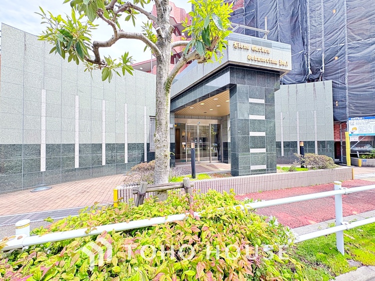 外観 漂う上質な空気感、マンションに入れば「おかえりなさい」と笑顔で迎えてくれるエントランス。最良の心配りを感じるマンションでした。