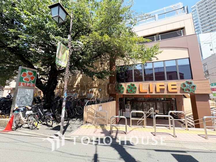 内装 【Quietness】プライベートなお部屋では静かに時を過ごしたい。読書をして、物思いにふける・・光りに満たされた安らぎの空間をがここにはあります。