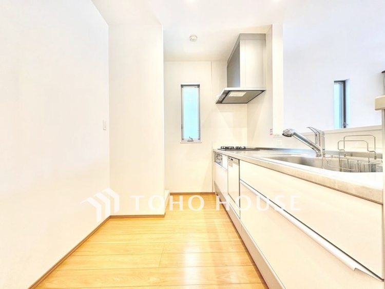 キッチン 【キッチン】ご家族との会話を楽しみながらお料理ができる空間です。