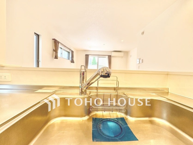 キッチン 【キッチン】家事動線にも配慮され、暮らしをスムーズにしてくれます。