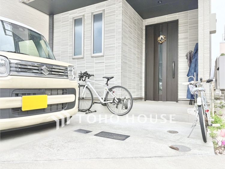 外観 【駐車場】荷物の積み下ろしもラクに行えます。