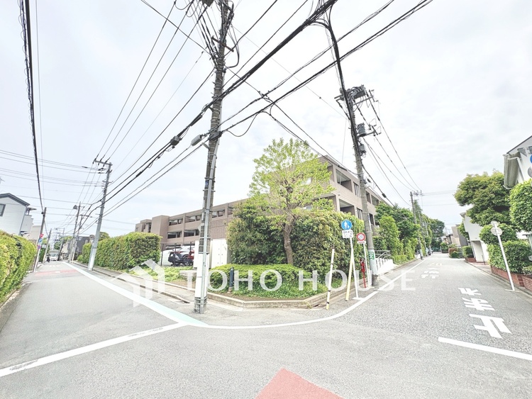 外観 【外観】堂々としたフォルムが印象的な外観。帰宅するたびに安心感を与えてくれるマンションです。