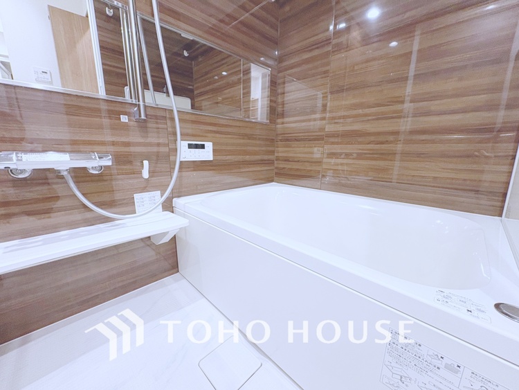 風呂 【BATHROOM】◆プライベートな空間◆simpleだからrelaxできるんです。こころもからだもキレイさっぱり。