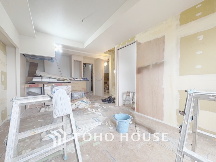 内装 現在改装中◆simple is best◆無駄のない綺麗なつくりのリビングルームであなただけの暮らしを。