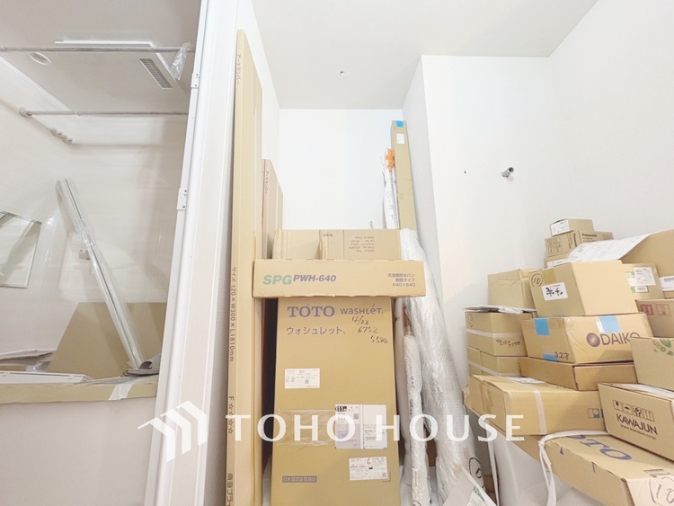 トイレ 現在改装中◆快適◆な生活に不可欠。節水型の高性能トイレを新設。