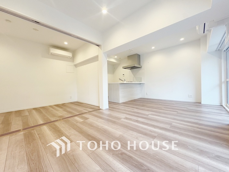 内装 【LIVING】◆Sunshine◆光が燦々と入り、いるだけで気持ちいい。「開放的でゆとりあるお部屋です。」