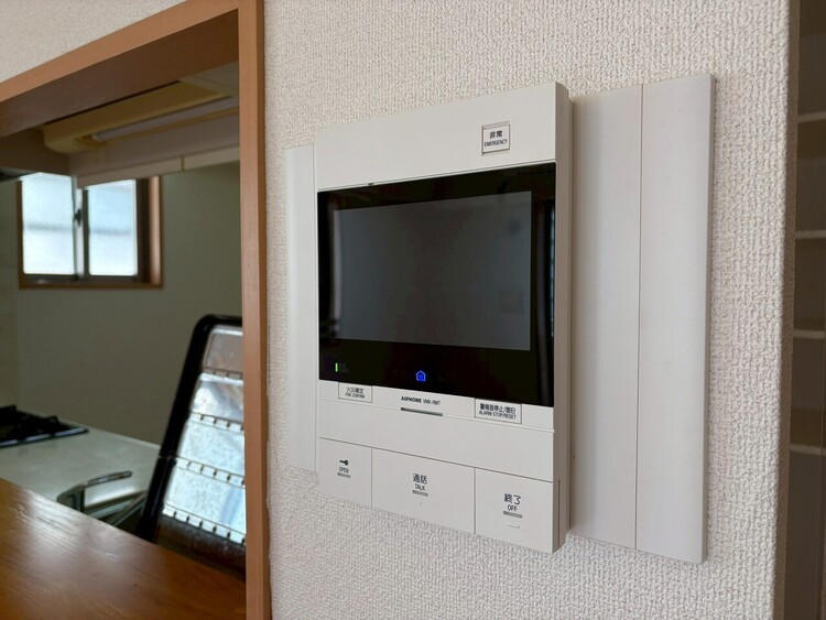 その他 誰が来てもわかる様にモニター付きインターホンを設置。